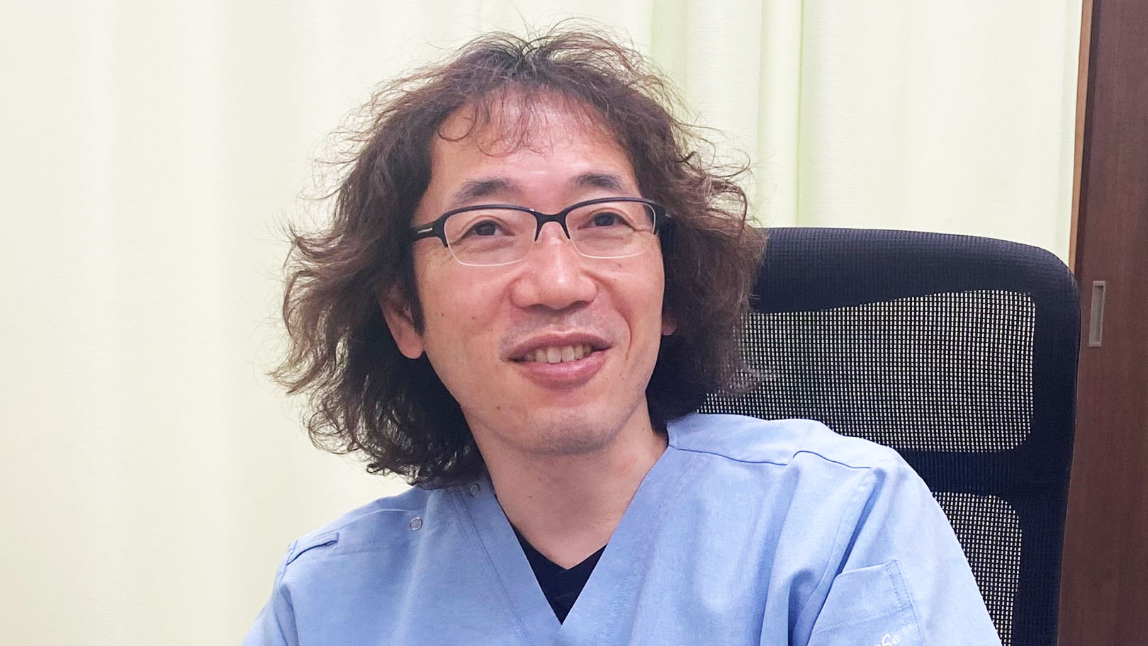 院長 安崎 弘晃