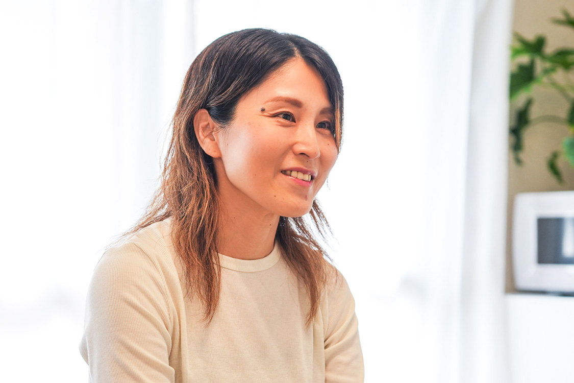 代表 与那覇 あやの