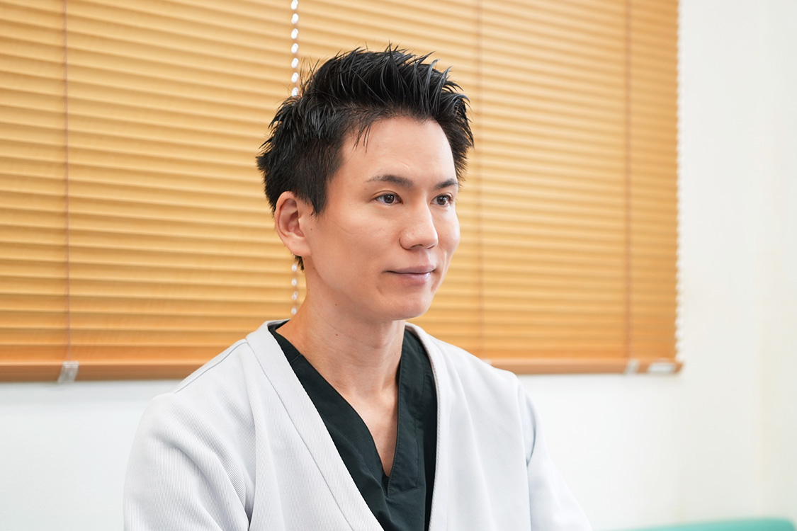 院長 加世田 圭一郎