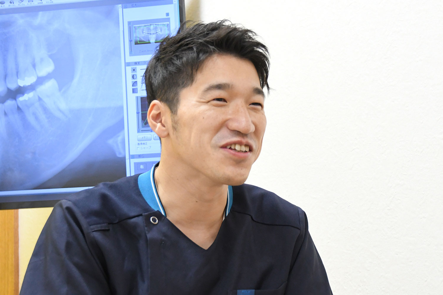井戸 俊輔 院長