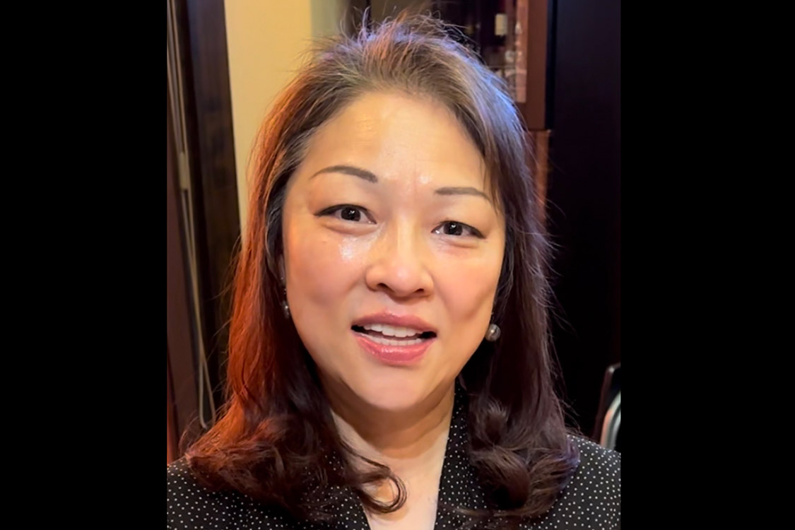赤峰 恵 代表