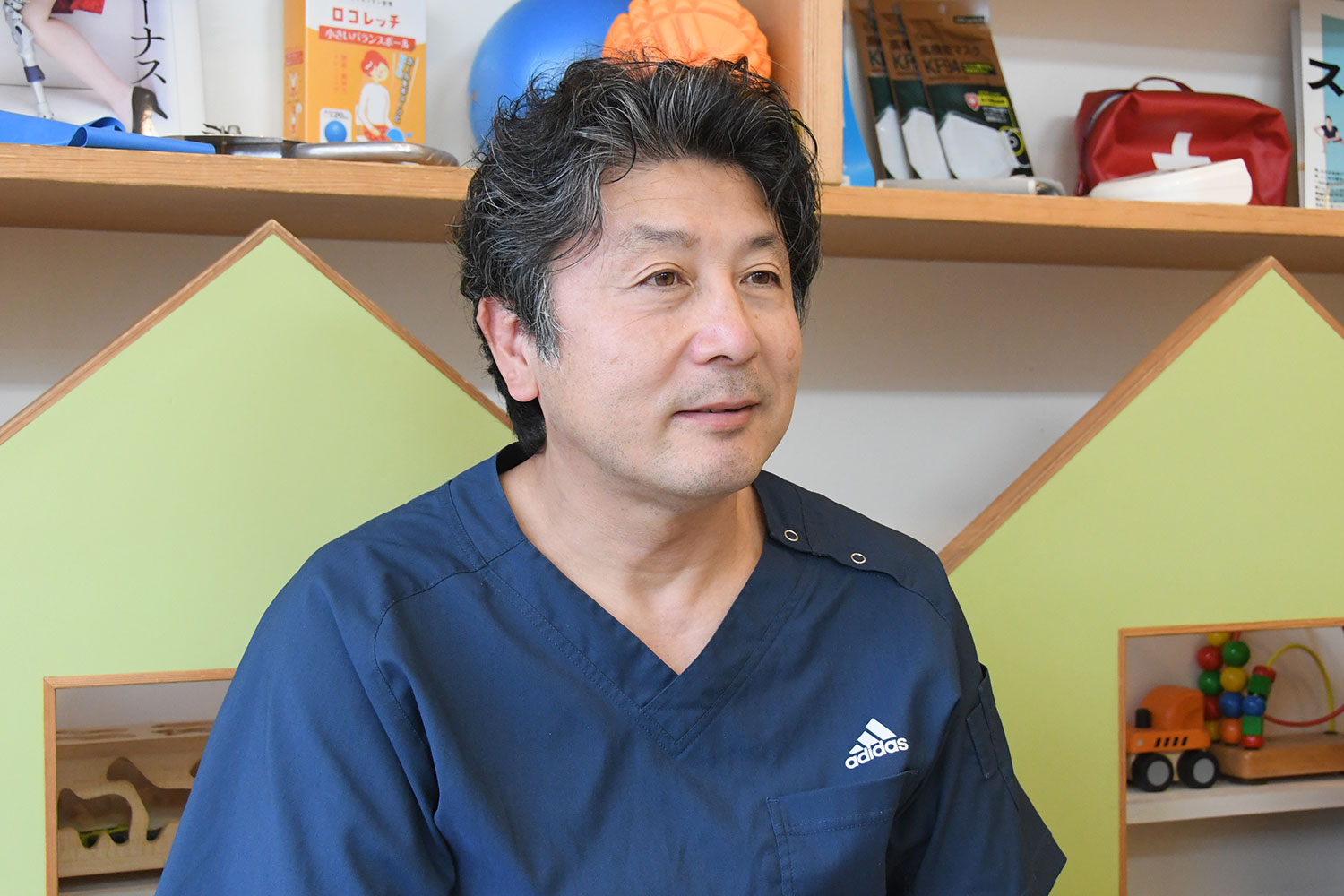 木須 輝和 院長