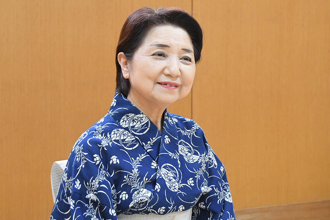 坂東 以津緒 先生
