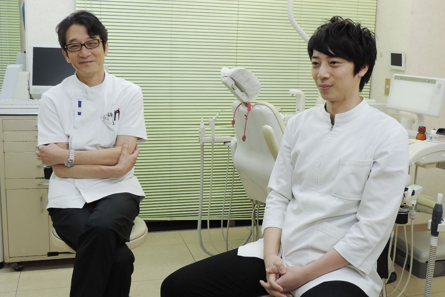 和気 裕之 院長 & 創 歯科医師
