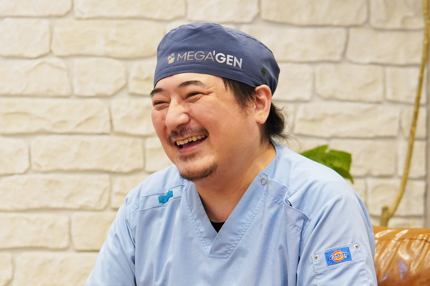 院長 下間 雅史