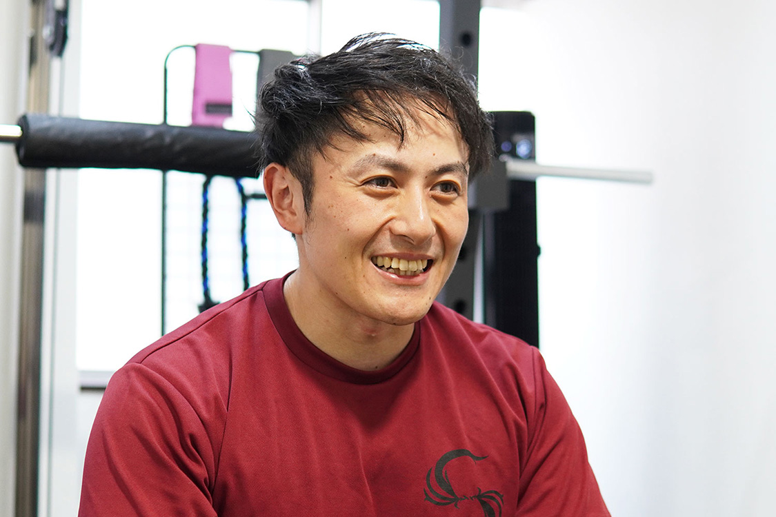 パーソナルトレーナー 菅原 隼人