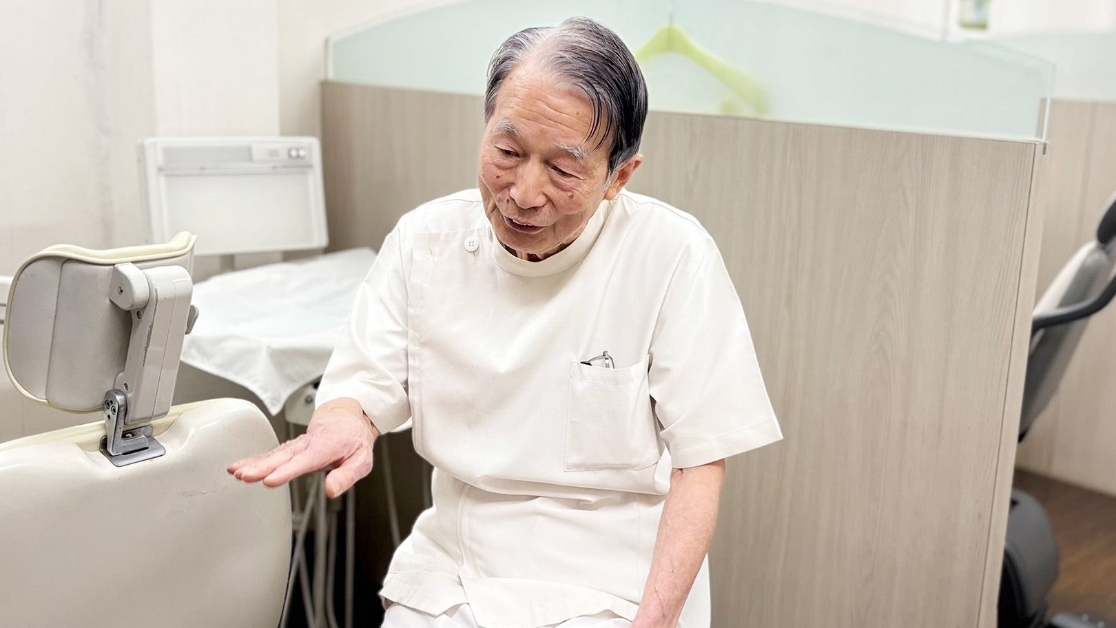 足立 武久 院長