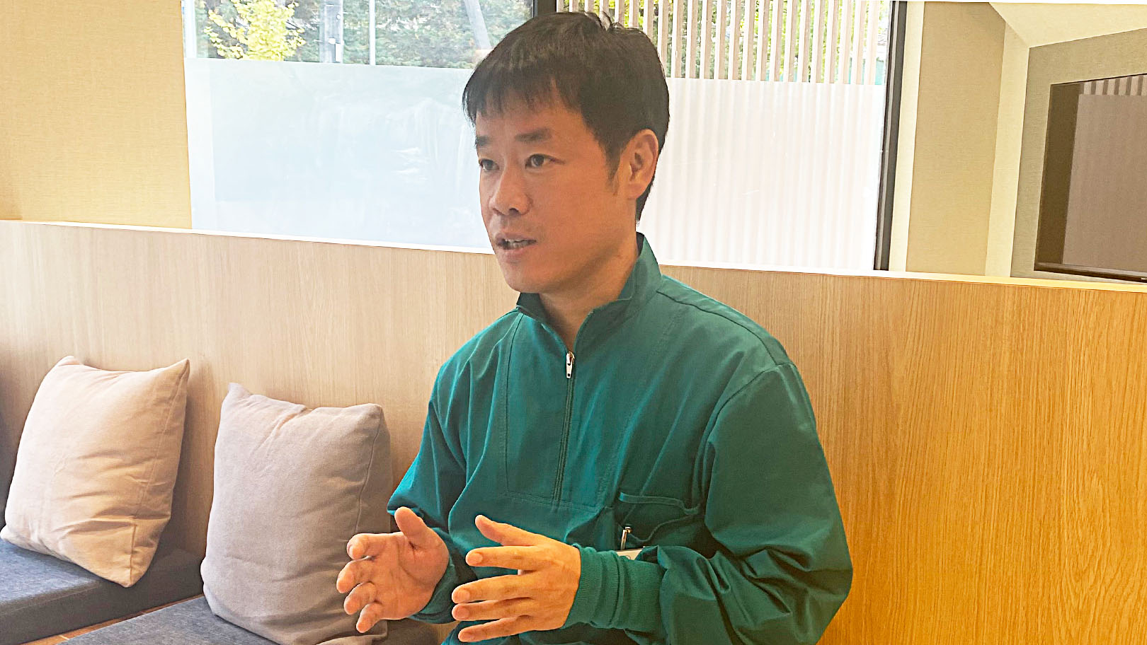 秋川 泰三 院長