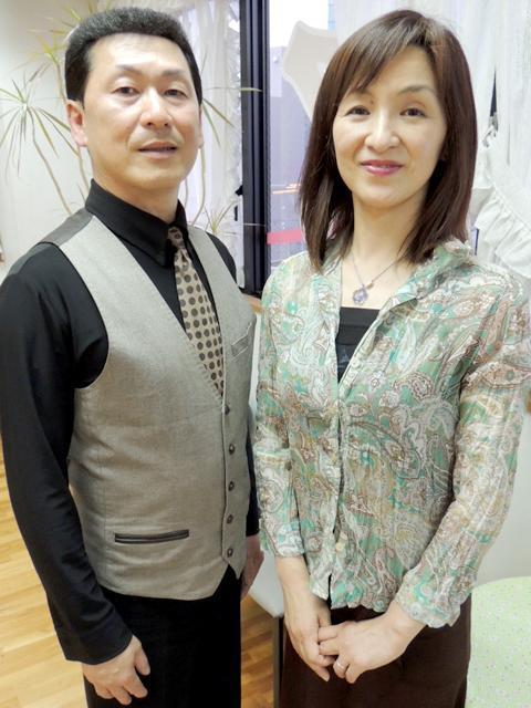 耳つぼジュエリー・ドレスショップ ソシアル 青柳 好彦 代表 & 恵美子 先生